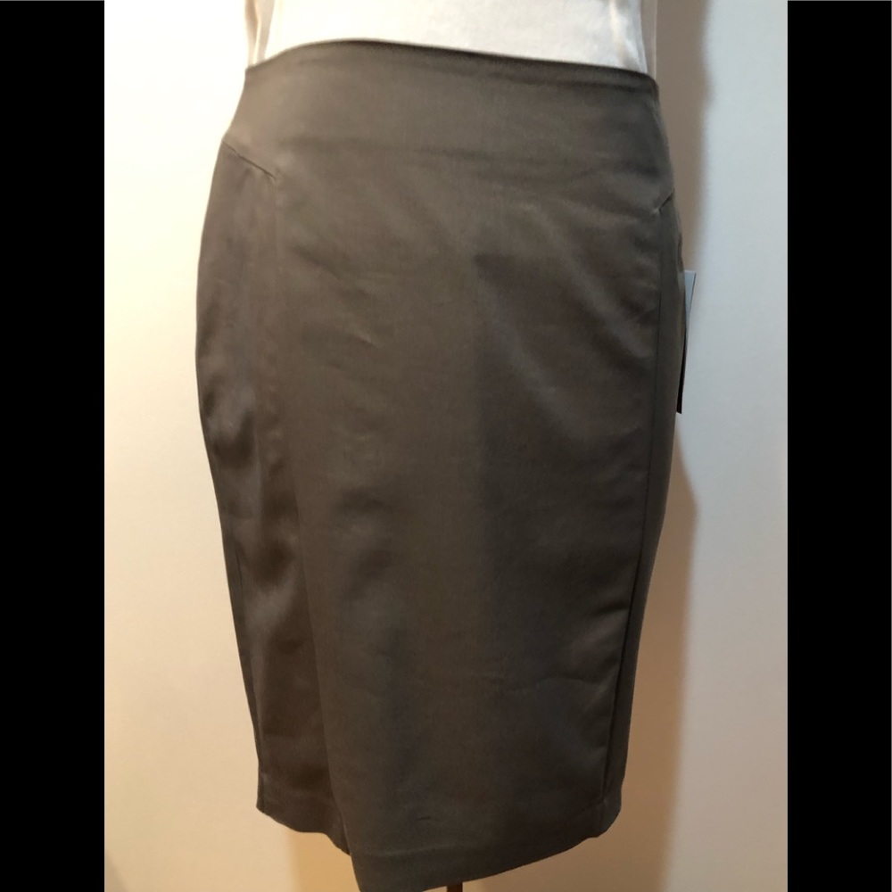 Apt 9 skirt